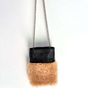 CLAUDIA FIRANZE
MADE IN ITALY - GENUINE LEATHER MINI BAG POUCH WRISTLET